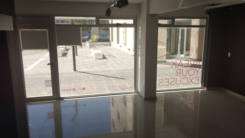 Imagen 7 de 16 de Local En Venta Brandsen Esquina San Martín
