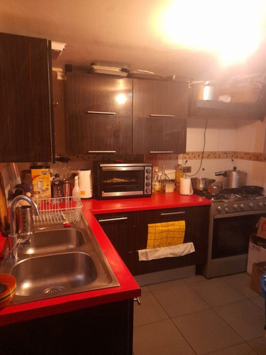 Casa En Venta De 5 Dorm. En Quilicura
