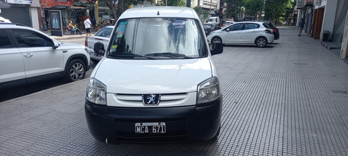 Peugeot Partner 1.6 Hdi Furgon Presence Aa