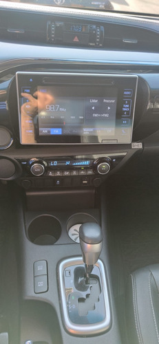 Imagem 6 de 10 de Toyota Hilux Cabine Dupla Srv 2.7 Flex 4x2 Automática