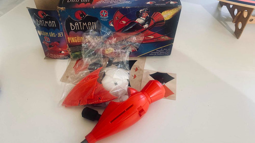 Brinquedo Estrela Batman Pinguim Gas Jet