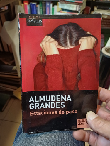 Estaciones De Paso  - Grandes Almudena