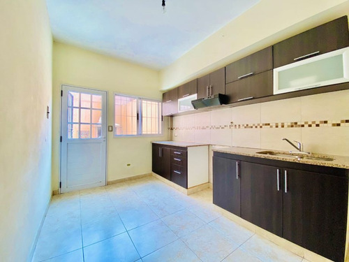 Imagen 4 de 10 de Casa En Venta En Ituzaingo Norte