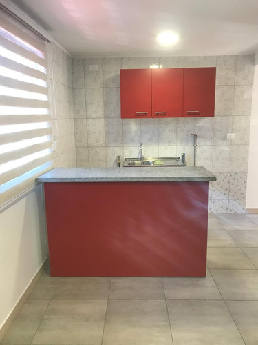 Venta De Casa Son 3 Mini Departamentos Mas Local Comercial