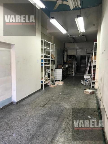 Imagen 2 de 9 de Retasado!! Av La Plata 1300 Boedo Depósito Con Vivienda Y Local 568m2 Lote Propio. Oportunidad!!