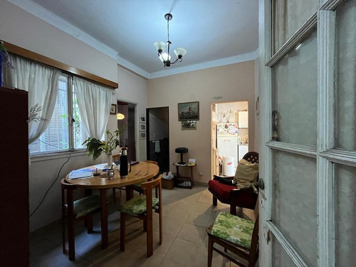 Abuelito Dime Tu - Tipo Casita Todo En Bajos Con Patio