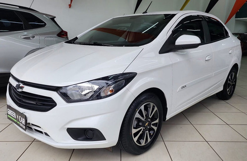 Chevrolet Onix plus JOY BLACK