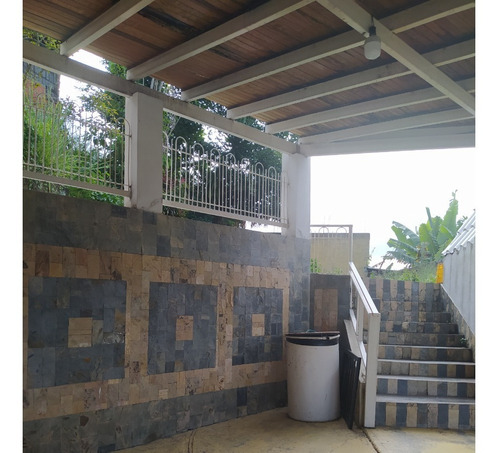 Imagen 3 de 25 de Best House Vende Espectacular Edificio En Los Teques