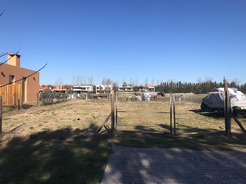 Imagen 7 de 9 de Venta De Lote Al Agua, Con Amarra Propia Y Salida Al Rio. Barrio San Juan, Villanueva, Tigre