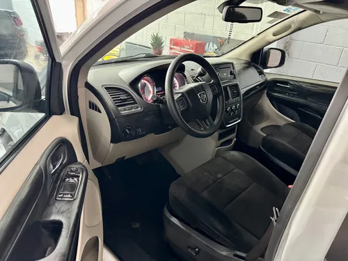 Dodge Grand Caravan 3.7 Se At