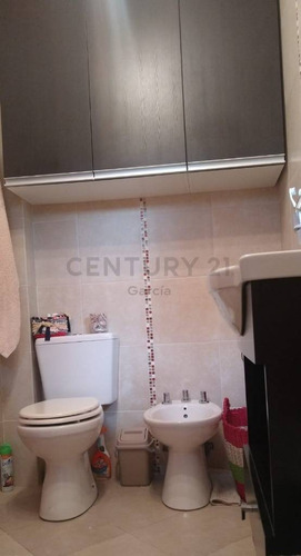 Imagen 6 de 13 de Venta De Ph 2 Ambientes En Castelar Con Cochera Y Patio