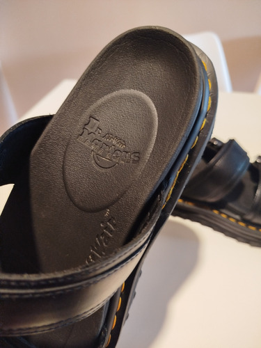 Dr Martens Sandalias Importadas (Usado)