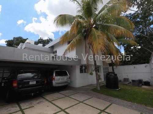 Daniela Linarez Vende Casas Impecable En Una De Las Zonas Mas Exclusivas Del Este De Barquisimeto Completamente Remodelada Muy Funcional Con Todos Los Servicios Garantizados