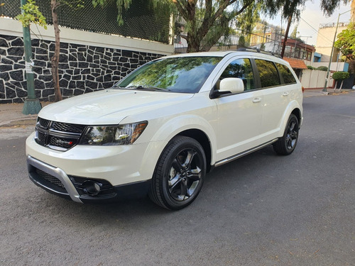 Dodge Journey 2.4 Sxt Sport 7 Pasajeros At