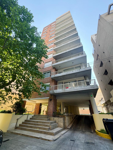 Departamento Con Cochera Propia A La Venta !