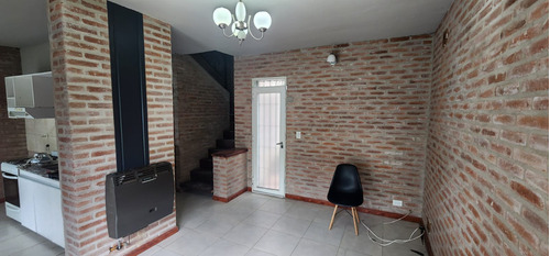 Villa Rivera Indarte Casa En Alquiler Con Cochera Y Pileta 2d 2b