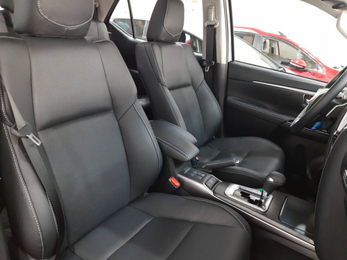 Imagem 10 de 15 de Toyota Hilux Sw4 2.8 D-4d Turbo Diesel Srx 4x4 Automático