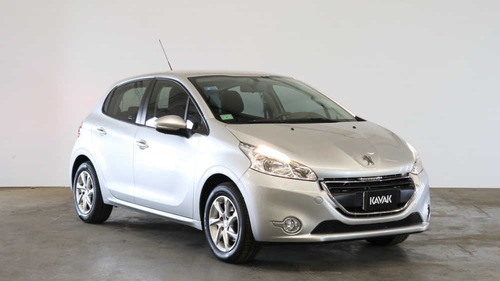 Peugeot 208 1.5 Allure Touchscreen - 150183 - C