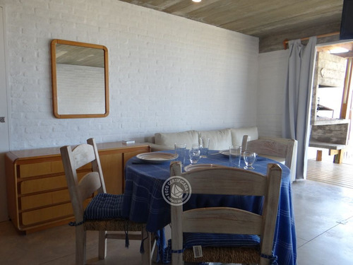 Miralejos - Loft Blanco (planta Baja) En Punta Del Diablo