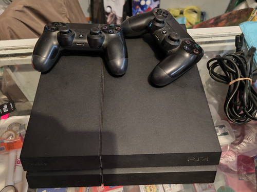 Playstation 4 Cuh-11 500gb + 4 Juegos Dos Controles Negro (Usado)
