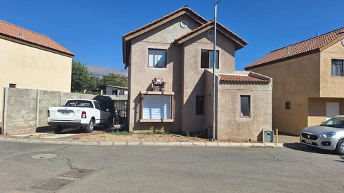 Venta Casa Condominio Calle Larga 3d/3b/est (67813)