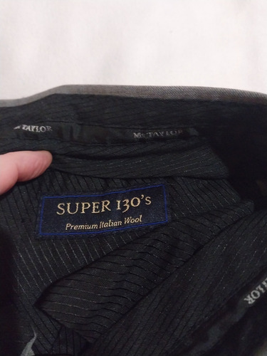 Vendo 2 Pantalones De Hombre ( Leer Bien ) (Usado)