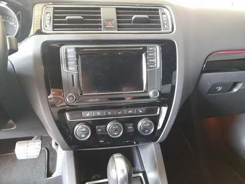 Imagen 8 de 15 de Volkswagen Jetta Gli 2016