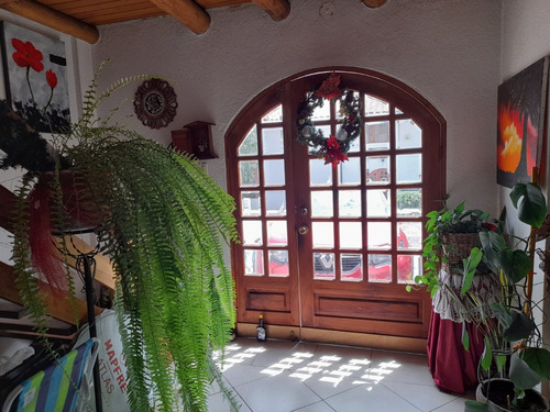 Vendo Hermosa Y Amplia Casa. Sector San José Del Valle. Frente A Supermercado Santa María