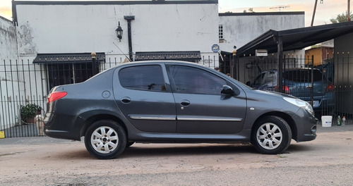Peugeot 207 Compact 2013 1.4 Sedan Allure 75cv