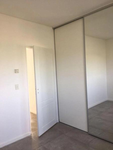 Imagen 10 de 17 de Casa En Venta En Barrio San Sebastian 4 Ambientes A Estrenar | Luis Tagle Al B1600