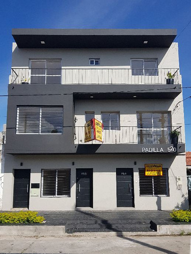 Departamento Tipo Casa En Venta En Lanus Este