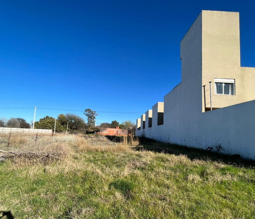 Venta De Terreno En Calle Pedro Tueros 139