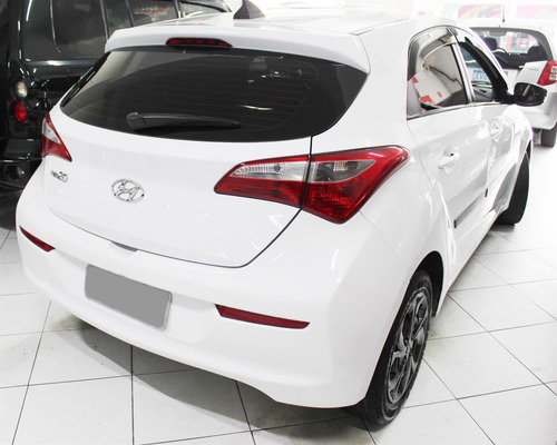 Imagem 9 de 10 de Hyundai Hb20 1.0 Comfort Flex Manual