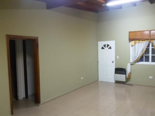 Casa Alquiler 2 Dormitorios 1 Baño 1 Patio 300 Mts 2 - Villa Elvira
