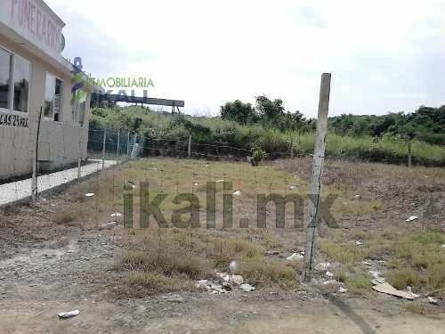 Imagen 2 de 13 de Terreno Comercial En Venta En Colonia Salvador Allende Poza Rica Ver, Cuenta Con 528 M² Se Encuentra Ubicado En La Av. Papantla De La Colonia Salvador Allende, Casi En Frente Del Nuevo Hospital Del I