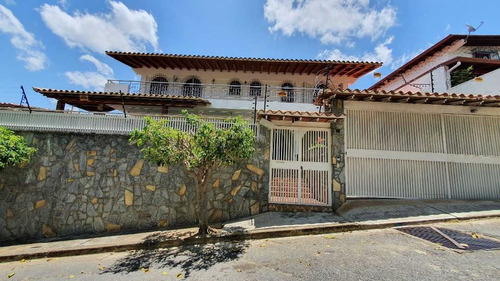 Imagen 2 de 24 de Vendo Casa 600m2 5h+s/5b+s/4p Lomas De Sorocaima 4508
