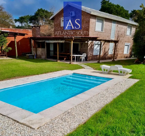 Casa De 3 Dormitorios Moderna En Altos De Pinares , Punta Del Este