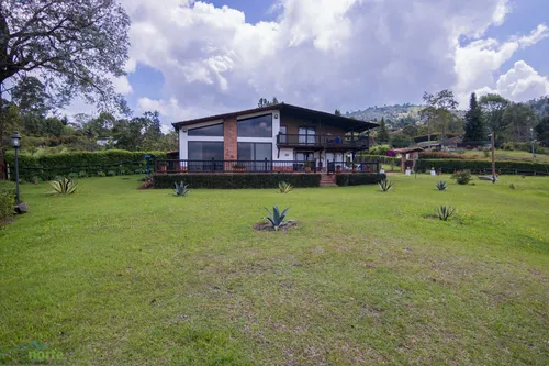 Casa Campestre En Venta En Vereda Montañez Guarne. Cod V13363