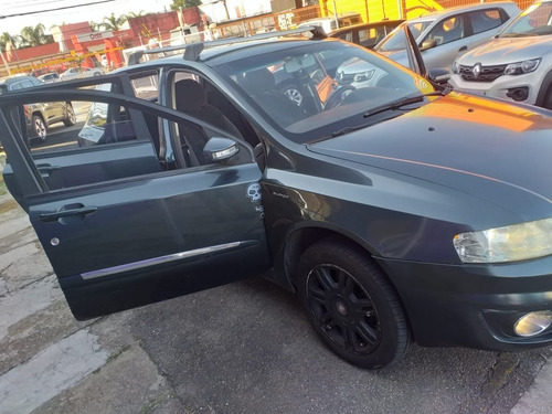 Imagem 3 de 8 de Fiat Stilo 1.8