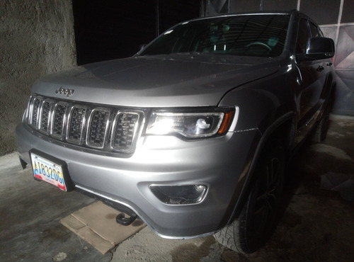 Imagen 1 de 16 de Jeep Grand Cherokee