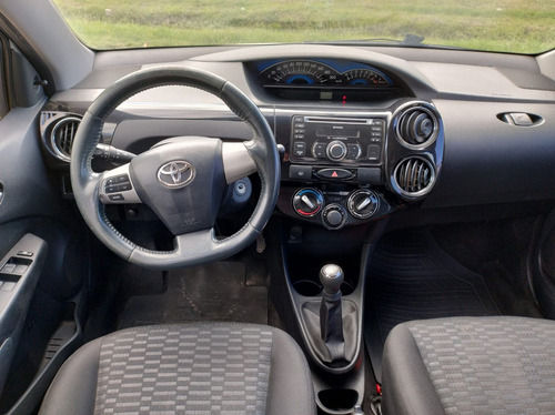 Toyota Etios 1.5 XLS 5P L13