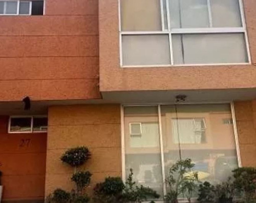 Casa Venta En Calzada De Las Bombas 128, Coapa, Ex-ejido Santa Úrsula Coapa 27 Bis, Ciudad De México, Cdmx, México  Ml*