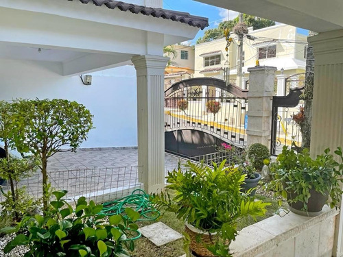 Imagen 4 de 26 de Vendo Preciosa Casa En Colinas Del Seminario, Como Nueva