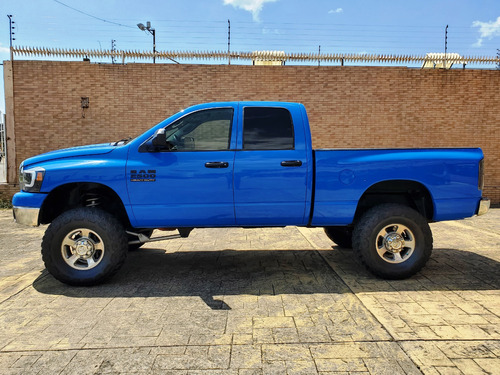 Imagen 3 de 18 de Dodge Ram 2500 4x4