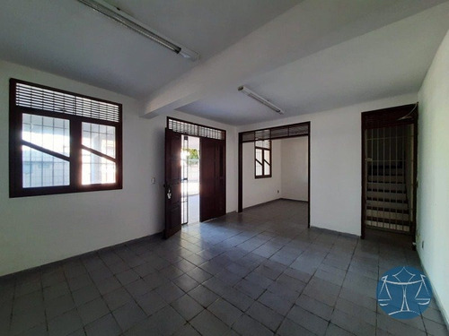 Imagem 5 de 15 de Casa Em Capim Macio Para Residencia Ou Comercio - L-4618