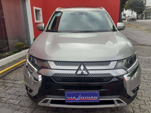 Imagem 7 de 15 de Mitsubishi Outlander 3.0 Mivec V6 Gasolina Hpe-s Awd