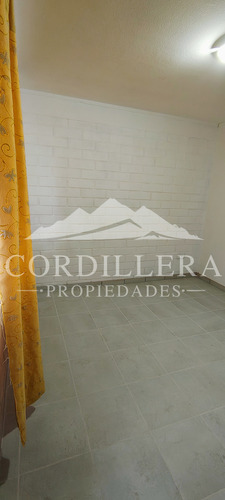 Acogedora Propiedad Ubicada En Tepas Uno Poniente