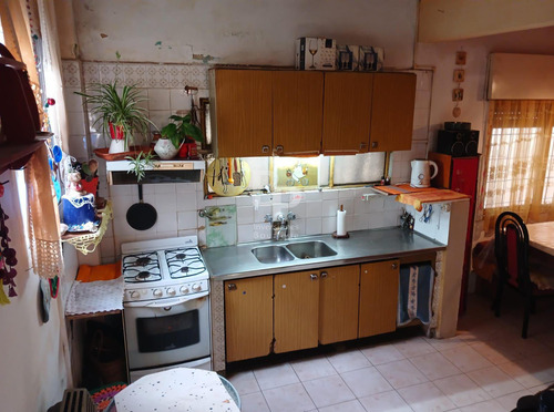 Casa En Pasaje Drago Al 3600