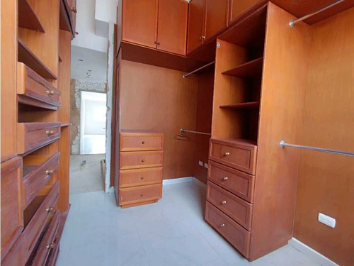 Casa En Venta En Urb. El Bosque Pe-8370409