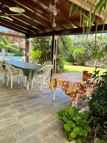 Casa De Categoría En Venta - Bajada Del Cerro